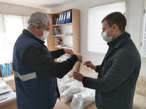 Дарението бе прието от директора на ЦСМП Красимир Михайлов